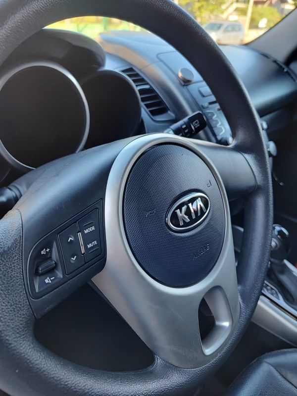 KIA SOUL 1.6 EX 16V 2011/2012 AWD MULTIMARCAS LAJEADO / Carros no Vale