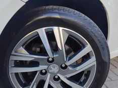 PEUGEOT 208 1.6 GRIFFE 16V 2022/2022 AWD MULTIMARCAS LAJEADO / Carros no Vale