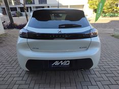 PEUGEOT 208 1.6 GRIFFE 16V 2022/2022 AWD MULTIMARCAS LAJEADO / Carros no Vale