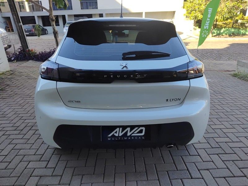PEUGEOT 208 1.6 GRIFFE 16V 2022/2022 AWD MULTIMARCAS LAJEADO / Carros no Vale