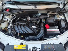 RENAULT DUSTER 1.6 DYNAMIQUE 4X2 16V 2018/2018 AWD MULTIMARCAS LAJEADO / Carros no Vale