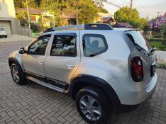 RENAULT DUSTER 1.6 DYNAMIQUE 4X2 16V 2018/2018 AWD MULTIMARCAS LAJEADO / Carros no Vale