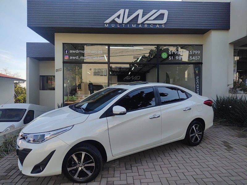 TOYOTA YARIS 1.5 XLS SEDAN 16V 2019/2019 AWD MULTIMARCAS LAJEADO / Carros no Vale