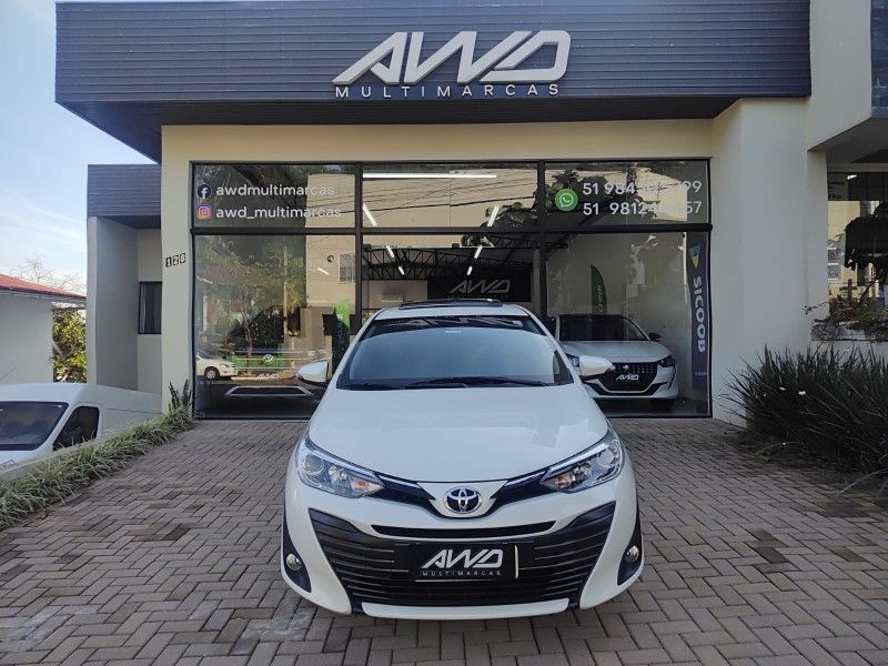 TOYOTA YARIS 1.5 XLS SEDAN 16V 2019/2019 AWD MULTIMARCAS LAJEADO / Carros no Vale