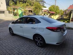 TOYOTA YARIS 1.5 XLS SEDAN 16V 2019/2019 AWD MULTIMARCAS LAJEADO / Carros no Vale