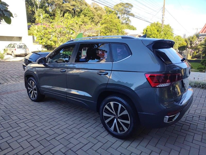 VOLKSWAGEN TAOS 1.4 16V HIGHLINE TSI 2022/2022 AWD MULTIMARCAS LAJEADO / Carros no Vale