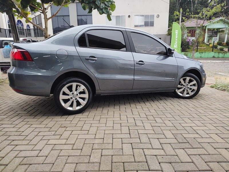 VOLKSWAGEN VOYAGE 1.6 MSI TOTALFLEX COMFORTLINE 2017/2017 AWD MULTIMARCAS LAJEADO / Carros no Vale