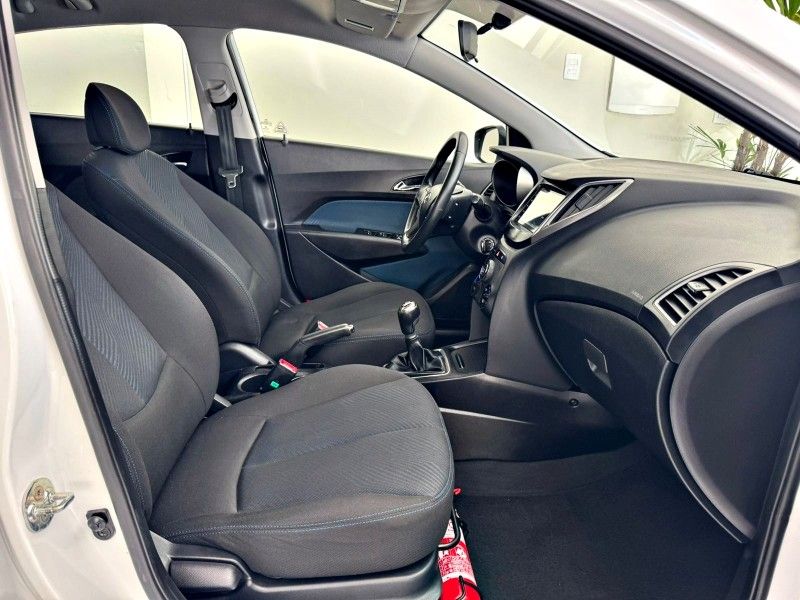 HYUNDAI HB20X 1.6 16V STYLE 2015/2015 ANDRIGO VEÍCULOS CAXIAS DO SUL / Carros no Vale