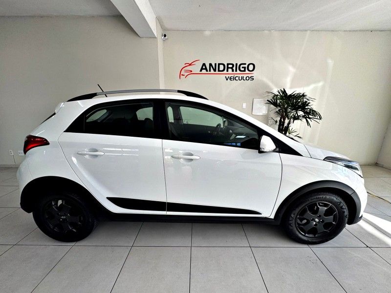 HYUNDAI HB20X 1.6 16V STYLE 2015/2015 ANDRIGO VEÍCULOS CAXIAS DO SUL / Carros no Vale