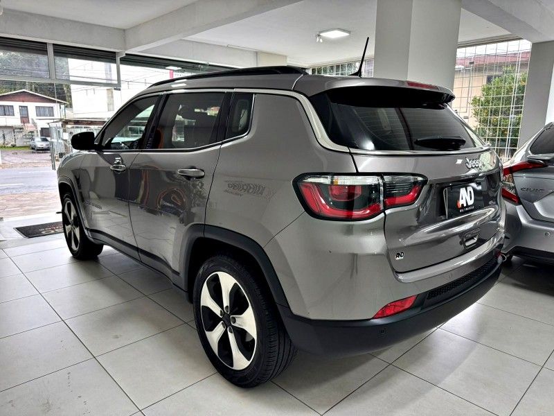 JEEP COMPASS 2.0 16V LONGITUDE 2018/2018 ANDRIGO VEÍCULOS CAXIAS DO SUL / Carros no Vale