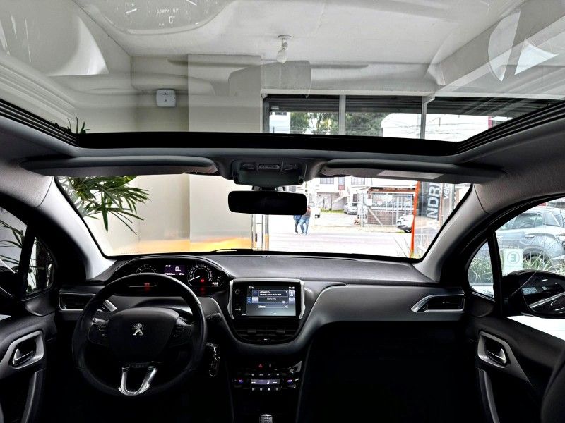 PEUGEOT 208 1.6 GRIFFE 16V 2014/2015 ANDRIGO VEÍCULOS CAXIAS DO SUL / Carros no Vale