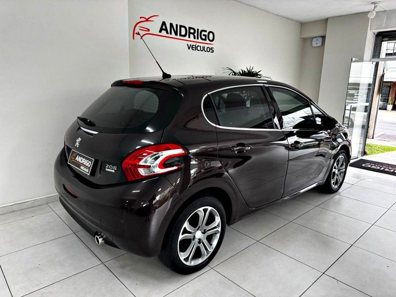 PEUGEOT 208 1.6 GRIFFE 16V 2014/2015 ANDRIGO VEÍCULOS CAXIAS DO SUL / Carros no Vale