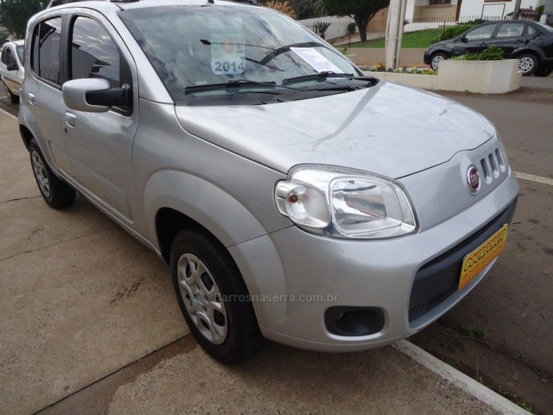 FIAT UNO 1.0 EVO ATTRACTIVE 8V 2014/2014 BOURSCHEID CARROS E MOTOS SANTA CLARA DO SUL / Carros no Vale