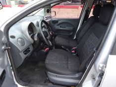 FIAT UNO 1.0 EVO ATTRACTIVE 8V 2014/2014 BOURSCHEID CARROS E MOTOS SANTA CLARA DO SUL / Carros no Vale