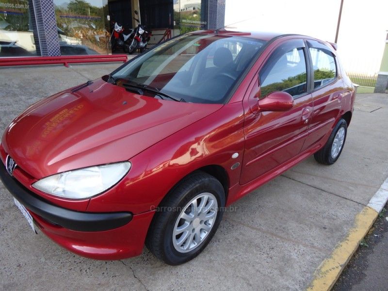 PEUGEOT 206 1.0 SOLEIL 16V 2004/2004 BOURSCHEID CARROS E MOTOS SANTA CLARA DO SUL / Carros no Vale