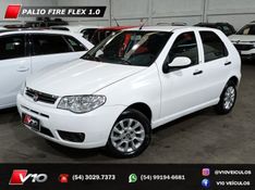 FIAT PALIO 1.0 MPI FIRE CELEBRATION 8V 2014/2014 V10 VEÍCULOS CAXIAS DO SUL / Carros no Vale