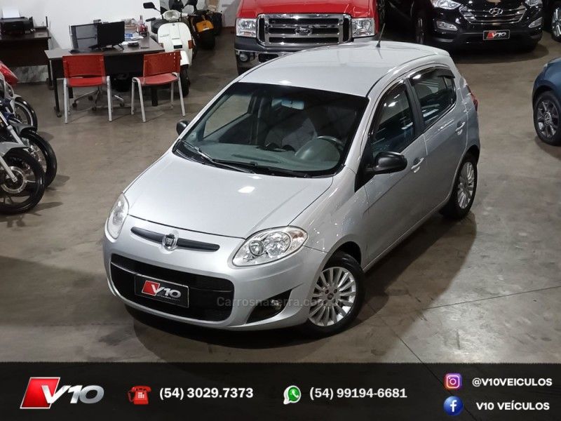 FIAT PALIO 1.4 MPI ATTRACTIVE 8V 2012/2013 V10 VEÍCULOS CAXIAS DO SUL / Carros no Vale