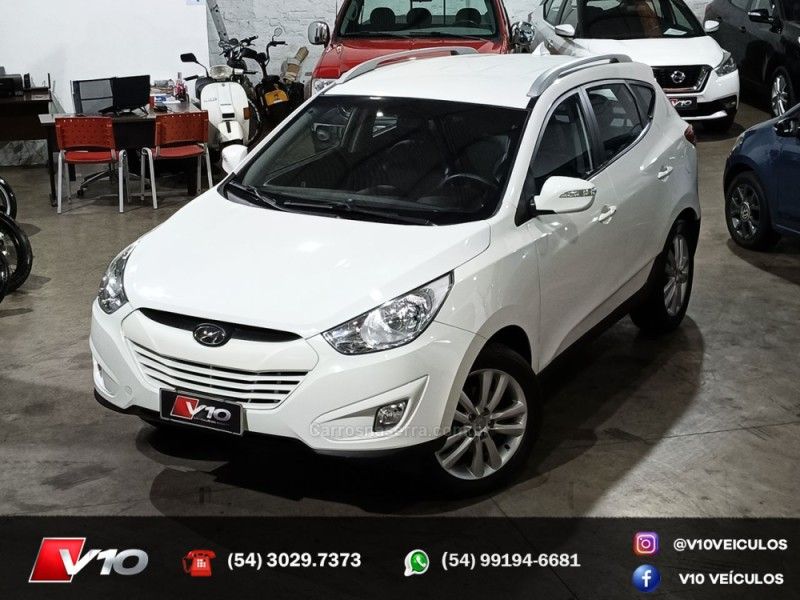 HYUNDAI IX35 2.0 MPFI GLS 16V 2015/2016 V10 VEÍCULOS CAXIAS DO SUL / Carros no Vale