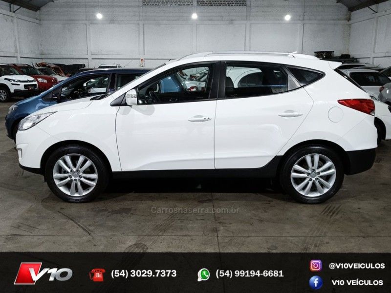 HYUNDAI IX35 2.0 MPFI GLS 16V 2015/2016 V10 VEÍCULOS CAXIAS DO SUL / Carros no Vale