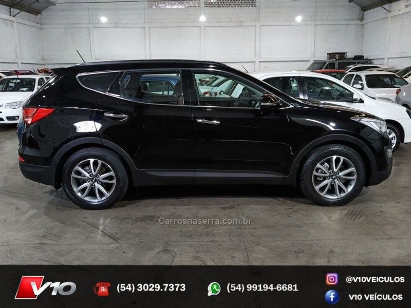 HYUNDAI SANTA FÉ 3.3 MPFI 4X4 7 LUGARES V6 270CV 2014/2015 V10 VEÍCULOS CAXIAS DO SUL / Carros no Vale