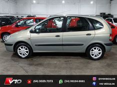 RENAULT SCÉNIC 1.6 RXE 16V 2001/2001 V10 VEÍCULOS CAXIAS DO SUL / Carros no Vale