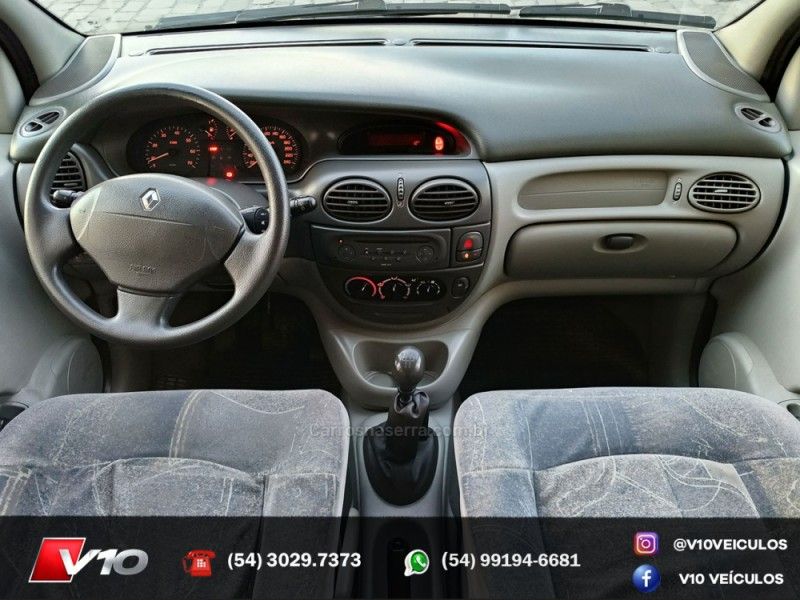 RENAULT SCÉNIC 1.6 RXE 16V 2001/2001 V10 VEÍCULOS CAXIAS DO SUL / Carros no Vale