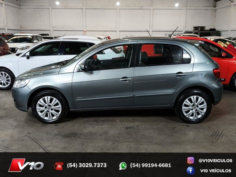 VOLKSWAGEN GOL 1.6 MI 8V G.V 2011/2012 V10 VEÍCULOS CAXIAS DO SUL / Carros no Vale