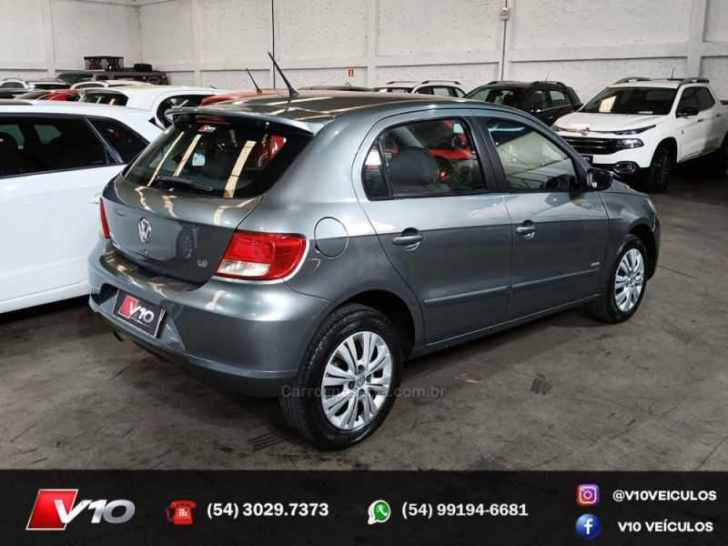 VOLKSWAGEN GOL 1.6 MI 8V G.V 2011/2012 V10 VEÍCULOS CAXIAS DO SUL / Carros no Vale