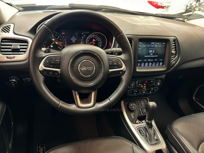 JEEP COMPASS 2.0 16V LONGITUDE 4X4 2019/2020 LUIGGI AUTOMÓVEIS CARLOS BARBOSA / Carros no Vale