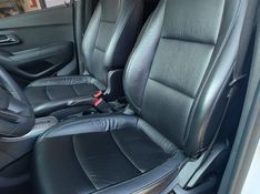 CHEVROLET TRACKER LTZ 1.8 16V 4×2 2014/2015 RENNER AUTOMÓVEIS LAJEADO / Carros no Vale
