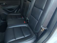 CHEVROLET TRACKER LTZ 1.8 16V 4×2 2014/2015 RENNER AUTOMÓVEIS LAJEADO / Carros no Vale