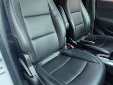 CHEVROLET TRACKER LTZ 1.8 16V 4×2 2014/2015 RENNER AUTOMÓVEIS LAJEADO / Carros no Vale