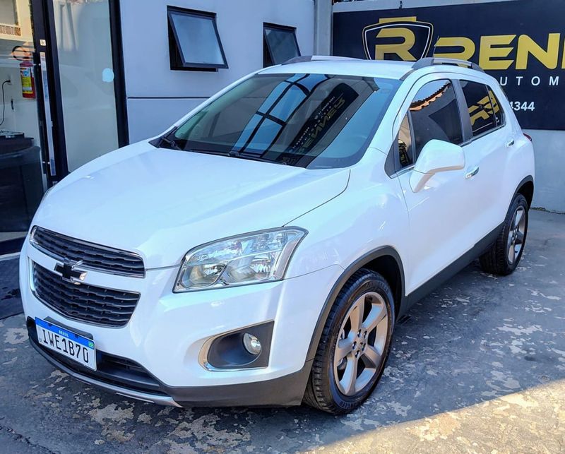CHEVROLET TRACKER LTZ 1.8 16V 4×2 2014/2015 RENNER AUTOMÓVEIS LAJEADO / Carros no Vale