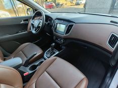 Hyundai Creta Prestige 2.0 16V 2017/2017 RENNER AUTOMÓVEIS LAJEADO / Carros no Vale