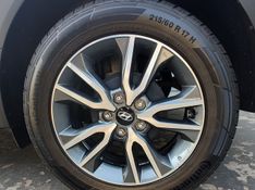 Hyundai Creta Prestige 2.0 16V 2017/2017 RENNER AUTOMÓVEIS LAJEADO / Carros no Vale
