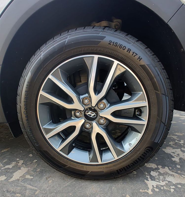Hyundai Creta Prestige 2.0 16V 2017/2017 RENNER AUTOMÓVEIS LAJEADO / Carros no Vale