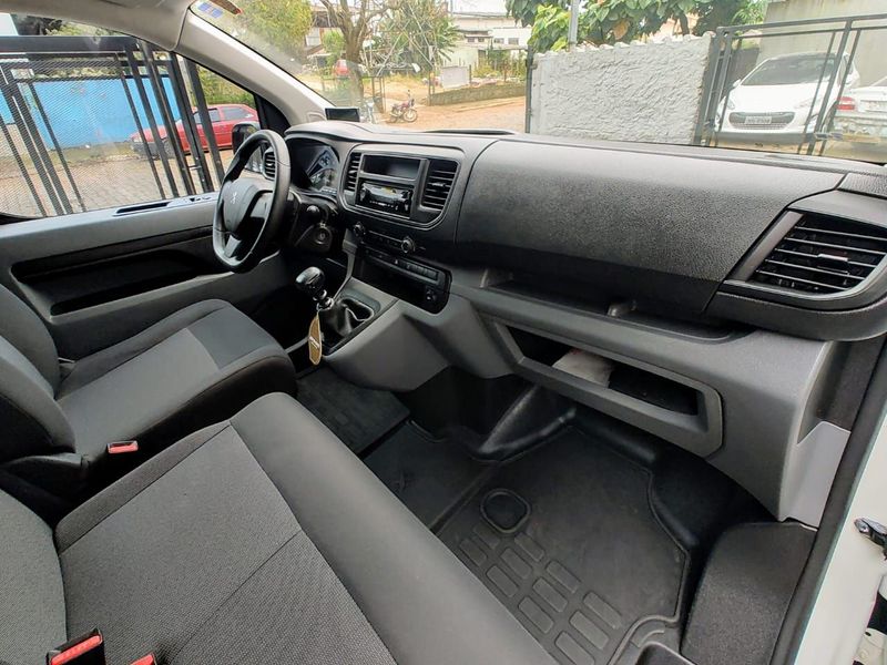 Peugeot Expert Business Pack 1.6 Turbo 2020/2021 RENNER AUTOMÓVEIS LAJEADO / Carros no Vale