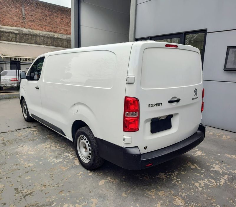 Peugeot Expert Business Pack 1.6 Turbo 2020/2021 RENNER AUTOMÓVEIS LAJEADO / Carros no Vale