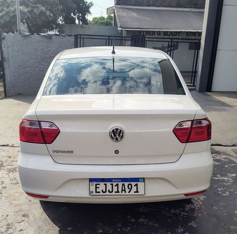 VOLKSWAGEN VOYAGE 1.0 12V 2022/2023 RENNER AUTOMÓVEIS LAJEADO / Carros no Vale