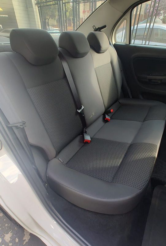 VOLKSWAGEN VOYAGE 1.0 12V 2022/2023 RENNER AUTOMÓVEIS LAJEADO / Carros no Vale