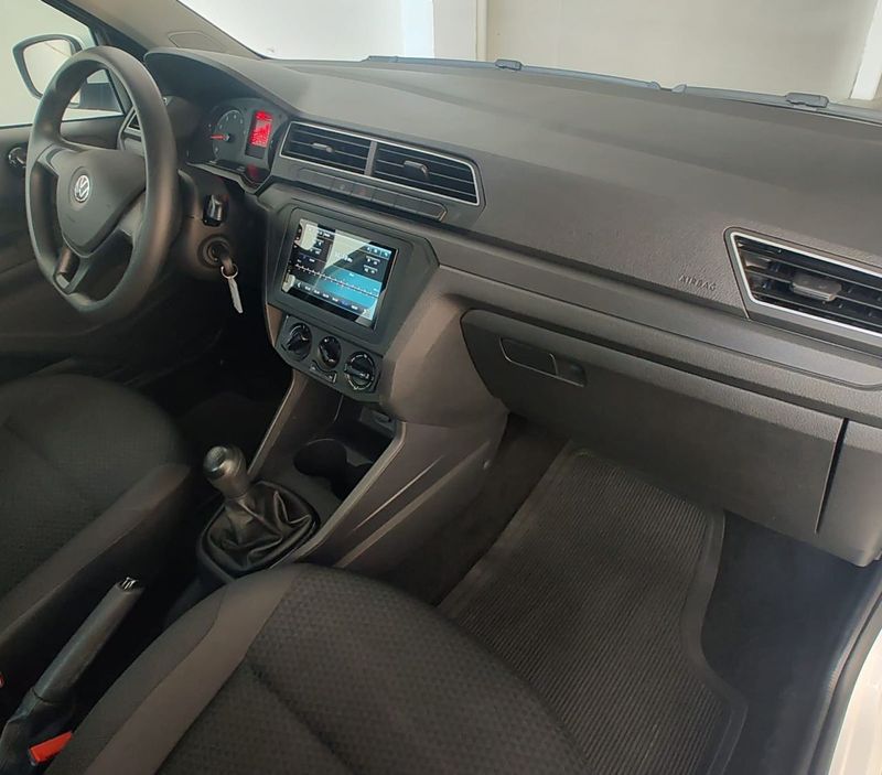 VOLKSWAGEN VOYAGE 1.0 12V 2022/2023 RENNER AUTOMÓVEIS LAJEADO / Carros no Vale