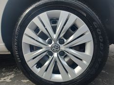 VOLKSWAGEN VOYAGE 1.0 12V 2022/2023 RENNER AUTOMÓVEIS LAJEADO / Carros no Vale