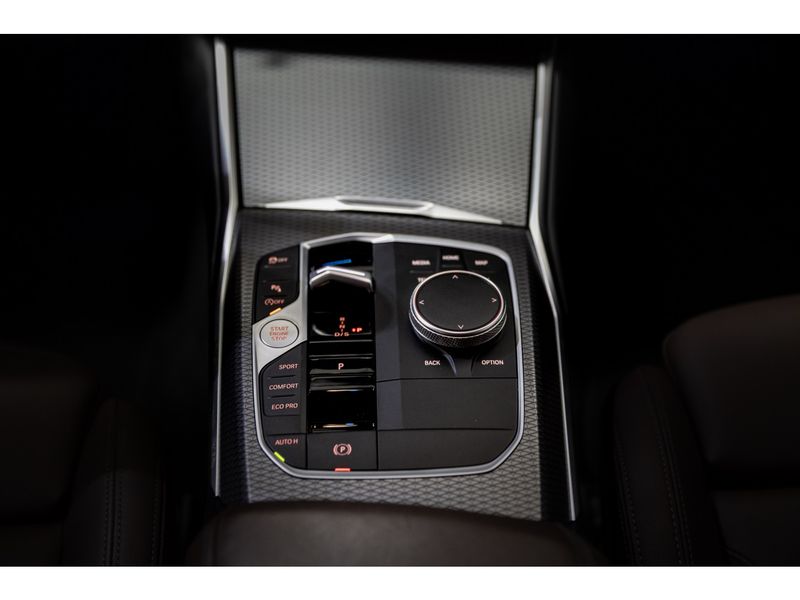 BMW 320i 2.0 16V TURBO M SPORT 2024/2024 PASTORE CAR COLLECTION BENTO GONÇALVES / Carros no Vale