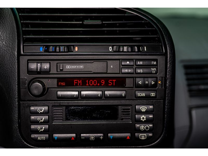 BMW 328i 2.8 SEDAN 24V 1996/1996 PASTORE CAR COLLECTION BENTO GONÇALVES / Carros no Vale