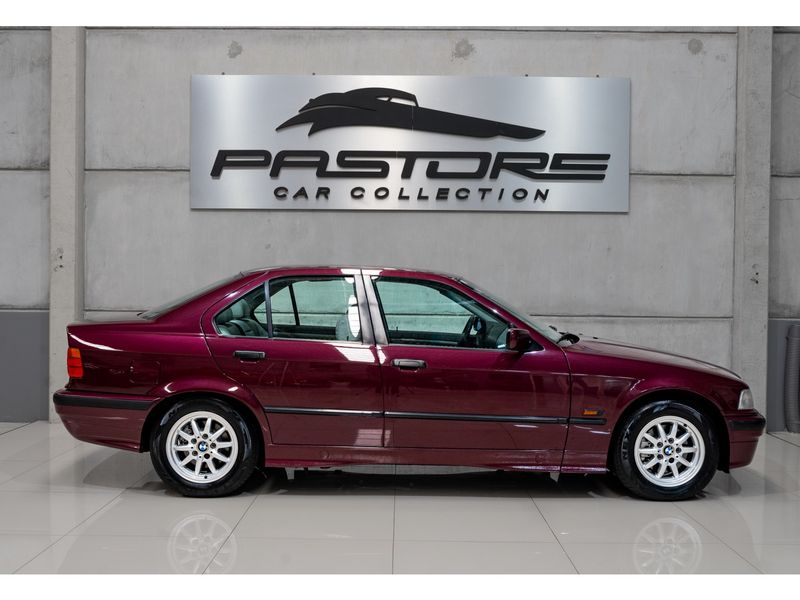 BMW 328i 2.8 SEDAN 24V 1996/1996 PASTORE CAR COLLECTION BENTO GONÇALVES / Carros no Vale