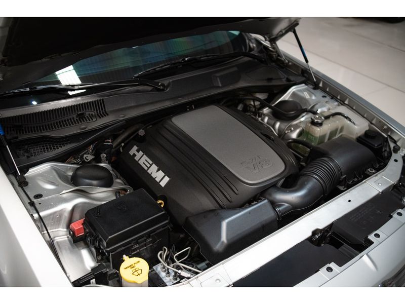 CHRYSLER 300 C 5.7 HEMI SEDAN V8 16V 2008/2009 PASTORE CAR COLLECTION BENTO GONÇALVES / Carros no Vale