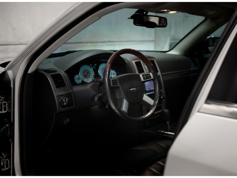 CHRYSLER 300 C 5.7 HEMI SEDAN V8 16V 2008/2009 PASTORE CAR COLLECTION BENTO GONÇALVES / Carros no Vale