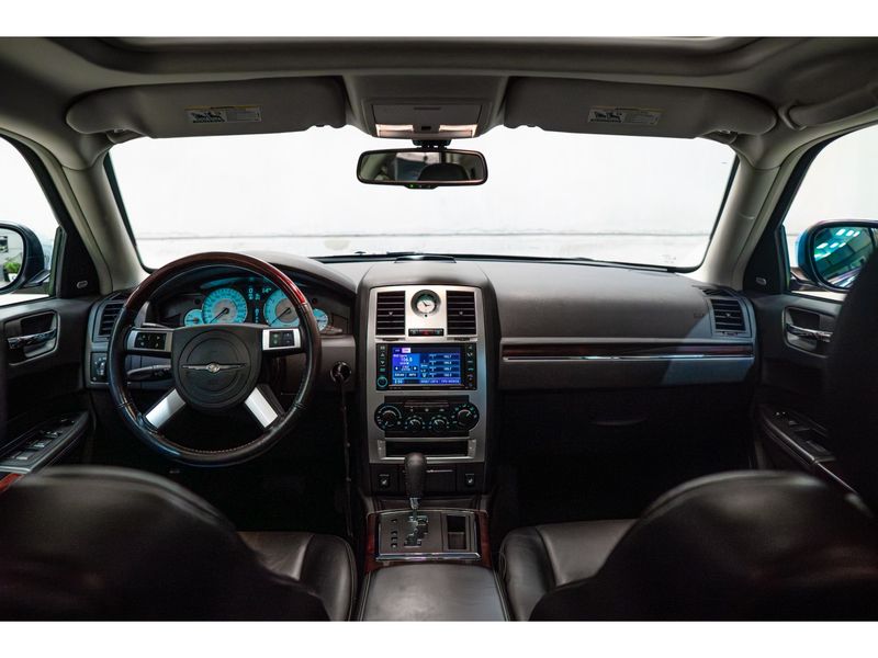 CHRYSLER 300 C 5.7 HEMI SEDAN V8 16V 2008/2009 PASTORE CAR COLLECTION BENTO GONÇALVES / Carros no Vale