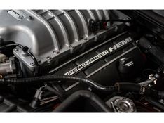 DODGE CHALLENGER 6.2 V8 HEMI SRT HELLCAT TORQUEFLITE 2019/2019 PASTORE CAR COLLECTION BENTO GONÇALVES / Carros no Vale