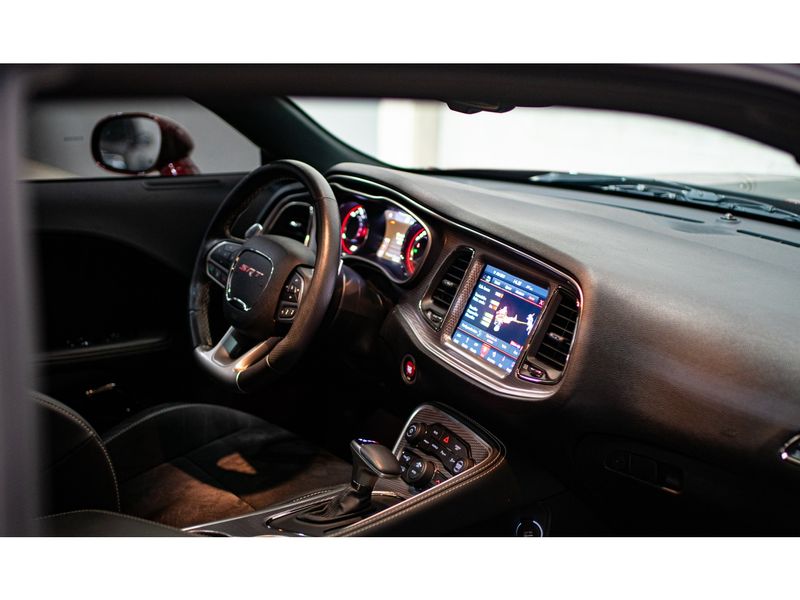 DODGE CHALLENGER 6.2 V8 HEMI SRT HELLCAT TORQUEFLITE 2019/2019 PASTORE CAR COLLECTION BENTO GONÇALVES / Carros no Vale